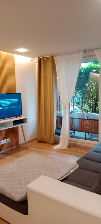 Pfastatt Tres Bel Appartement Rez De Jardin Appart De 53M2. מראה חיצוני תמונה
